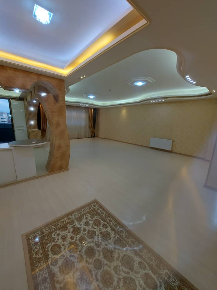 آپارتمان ۱۷۳ متری در سربالایی ولیعصر